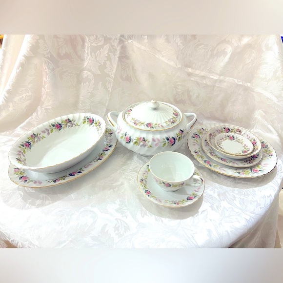 Set of 55 Pieces Vintage Creative Dinner Set (55 pieces) Gold Rim. Made in Japan - Picture 3 of 10